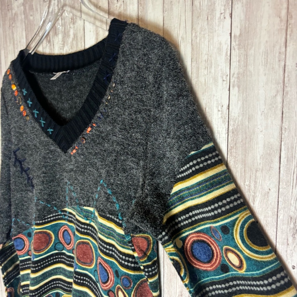 Linea Domani Gray Contrast Beaded V-Neck Tunic Sweater Art-to-Wear - Picture 4 of 8